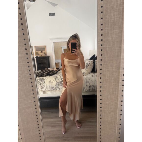 Alice + Olivia Harmony Drapey Dress NWT SIZE 0 - Picture 5 of 12